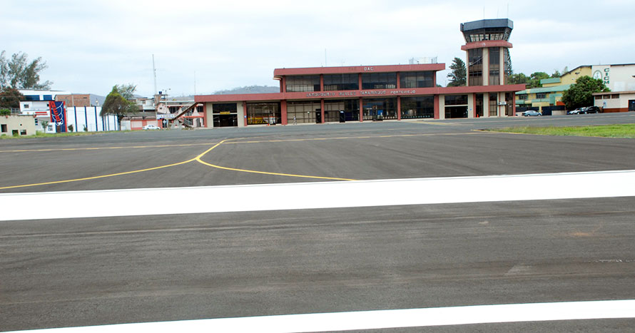 BUSCANDO APOYO AL AEROPUERTO DE PORTOVIEJO